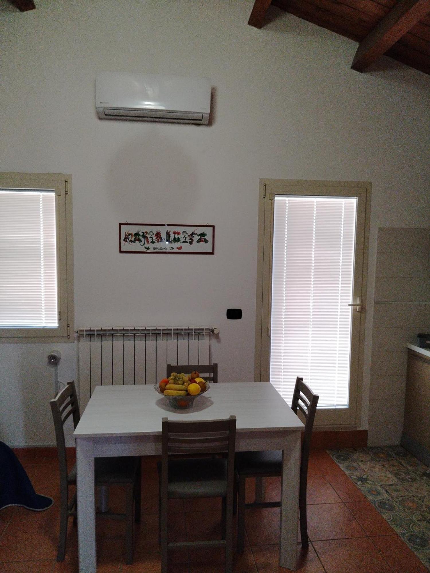 Mansarda Con Terrazzo Privato Apartment Барлета Екстериор снимка